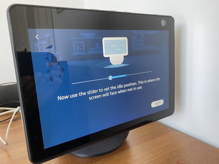 會跟著你擺頭的Smart Display - Amazon Echo Show 10