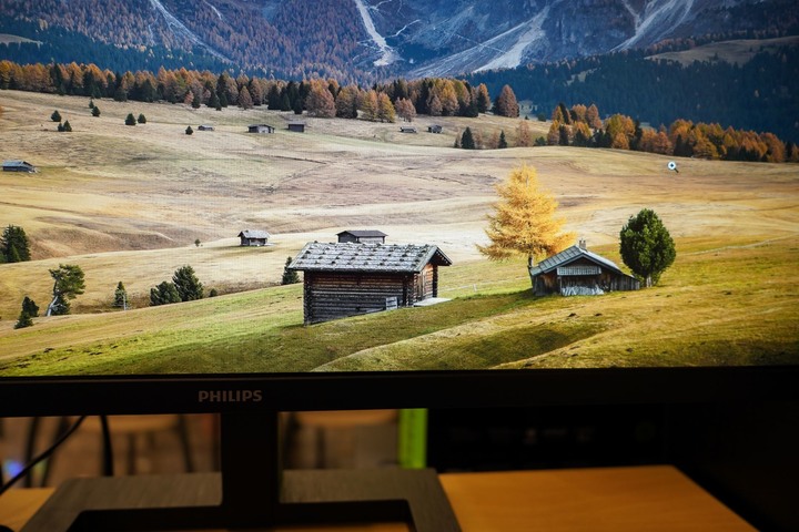 PHILIPS 飛利浦 28型 4K超廣闊色域 及 萬元內入門首選 ( 288E2A )