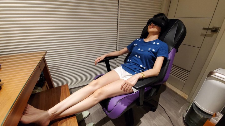 降級解封？後疫情時代的舒壓醒目OSIM神器！電競天王椅與護眼樂