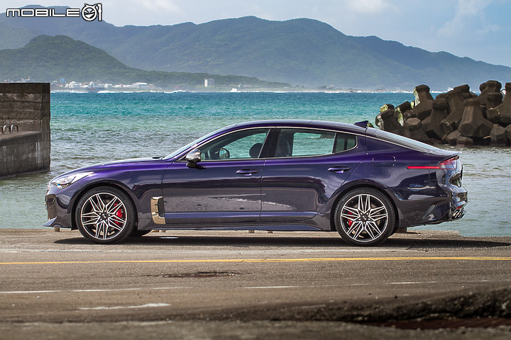 Kia Stinger 3.3 GT AWD小改款試駕∣務實生活、駕馭樂趣 其實可以兼得