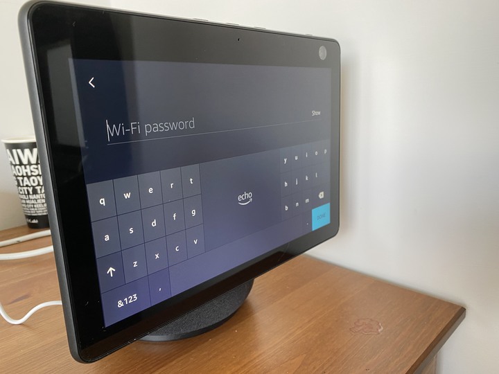 會跟著你擺頭的Smart Display - Amazon Echo Show 10