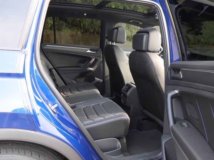 直上直上直上,一次攻頂Tiguan R交車