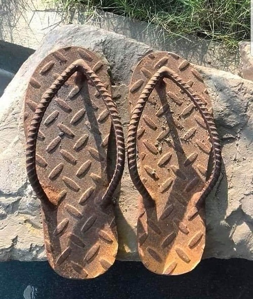 踏破鐵鞋無覓處