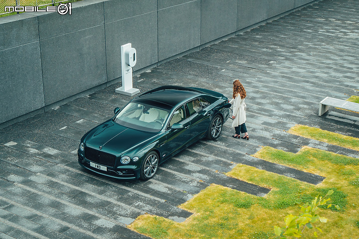 【海外新訊】最尊貴奢華的Hybrid車款誕生,Bentley推出Flying Spur Hybrid動力車型!