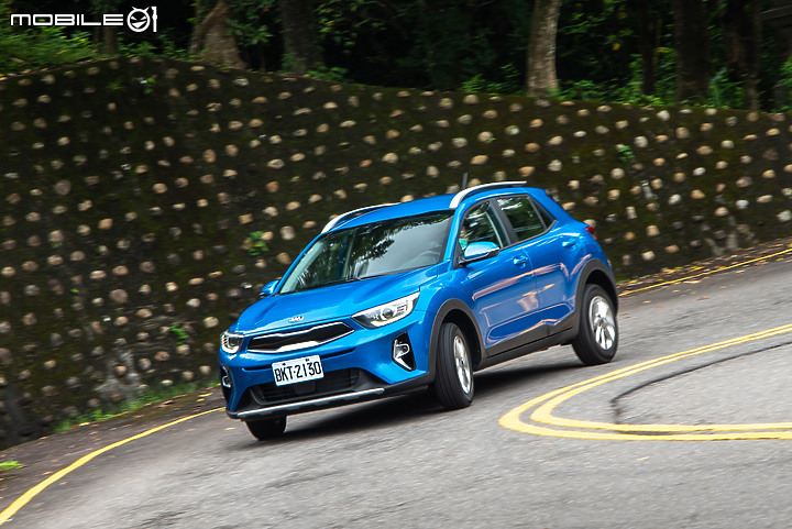 KIA Stonic 1.4驚豔版試駕|實用性出色的入門小休旅!