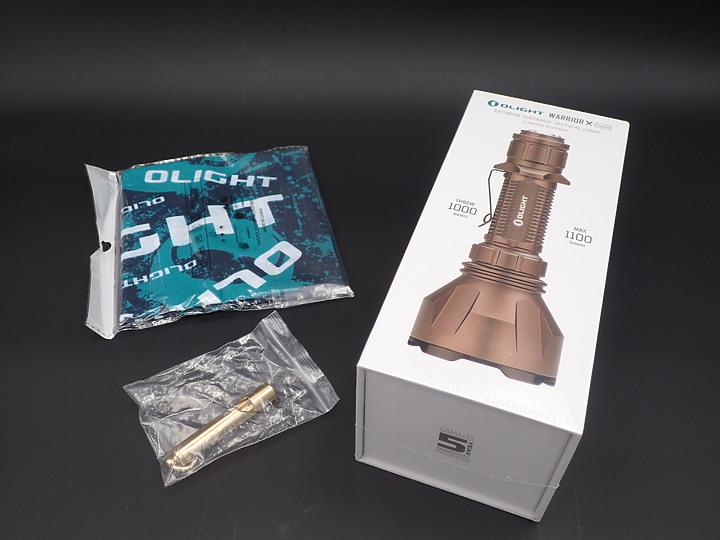 【開箱】十年磨一劍,OLIGHT Warrior 武士 X Turbo 限量沙漠色