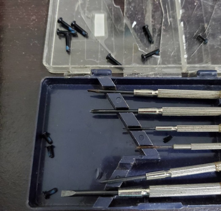 ROG Strix G15 G513QM 開箱 潮流黑 特仕版 使用 分享 輕測試+ 一些心得