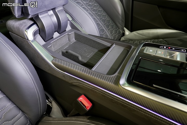 Audi RS Q8 頂級選配