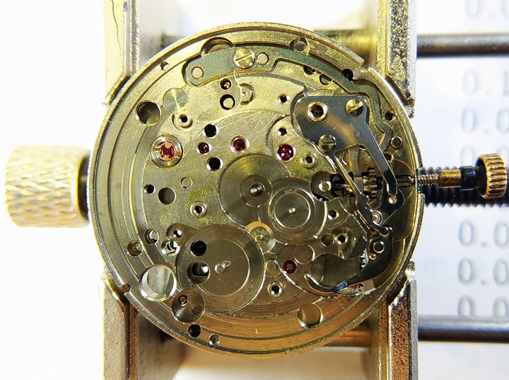 修復德製PUW 1565老機芯