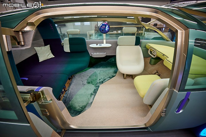 【海外新訊】Mini Vision Urbanaut概念實車亮相,最「大」台的迷你巴士!