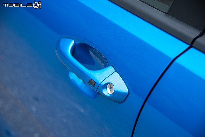KIA Stonic 1.4驚豔版試駕|實用性出色的入門小休旅!