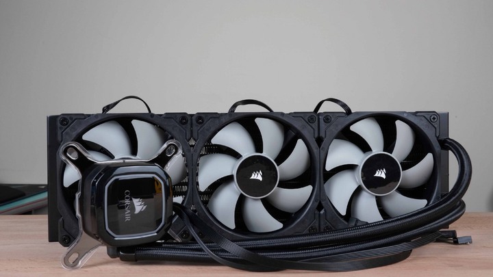 不同以往，這就是船員們的信仰。CORSAIR iCUE H150i PRO RGB XT