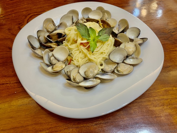 清炒蒜味蛤蠣義大利麵食譜分享