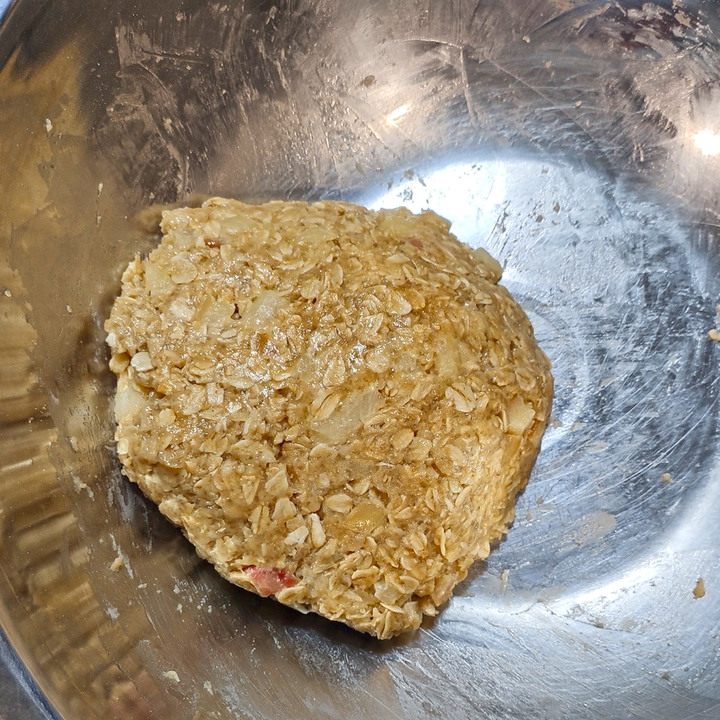 【食譜.點心】蘋果肉桂燕麥餅-無蛋無奶，有鐵盒餅乾高級感