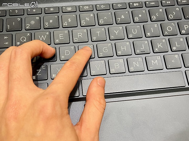 小改款全面進化！HP Spectre x360 (2021) 開箱&簡測分享