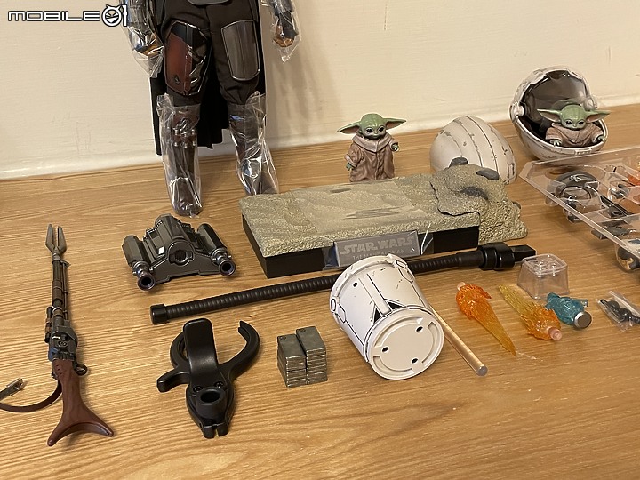 HotToys TMS015 曼達洛人 與 格羅古 1/6 開箱