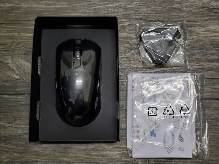 ROG Strix G15 G513QM 開箱 潮流黑 特仕版 使用 分享 輕測試+ 一些心得
