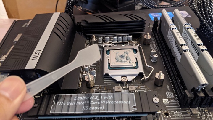 微星MSI MAG CoreLiquio 360R 簡易開箱 (更新 空冷利民TRUE Spirit 140 Power 單風扇水冷 MasterLiquid ML120L V2 RGB 雙風扇水冷 微星MAG CoreLiquio 240R 溫度測試對比) )