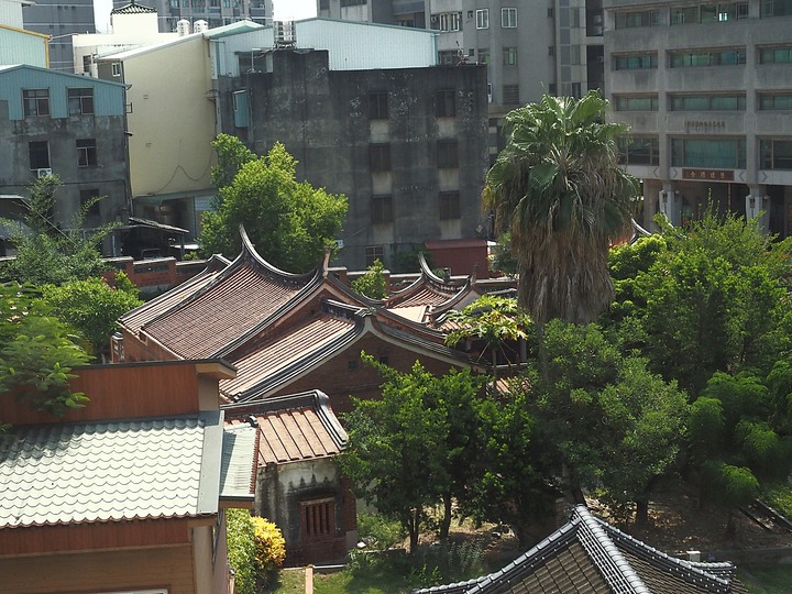 彰化市武德殿 — 日治時期警察官員練武之處,外掛一旁的彰化縣立美術館與節孝祠