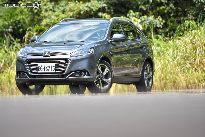 Luxgen U6 GT 藍調倍適版試駕 │ 炮火連天中,一曲尚存的藍調