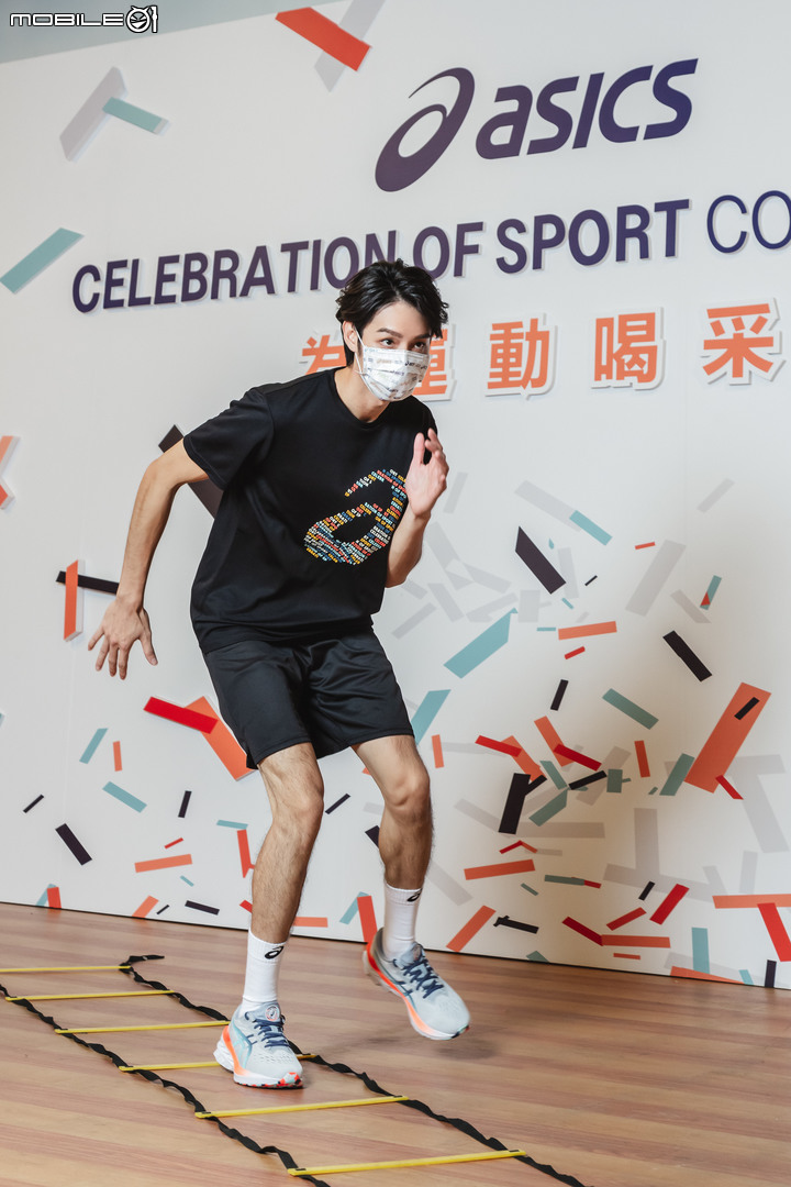 ASICS發表「為運動喝采」系列鞋款 繽紛的五彩視覺元素!