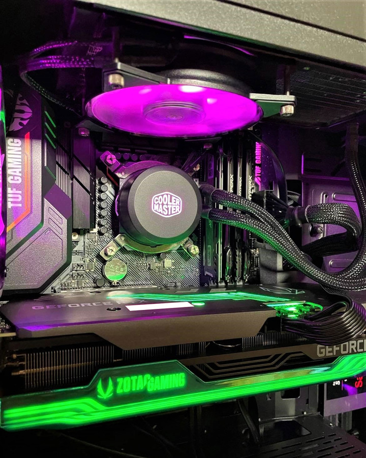 ZOTAC GAMING GeForce RTX 3080 Ti AMP Holo 顯示卡開箱實測 極光外觀設計與效能的完美結合