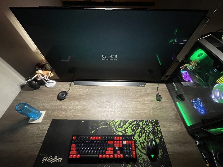 一次入手兩隻BenQ ScreenBar Halo 掛電視+曲面螢幕