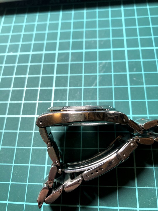 [分享] 不專業swatch鏡面更換維修