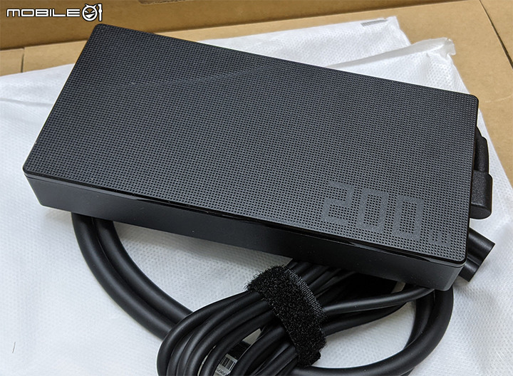 【筆電開箱】TUF GAMING A17 AMD電競筆電 FA706QM