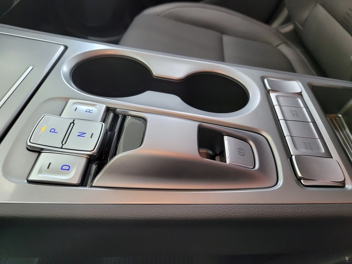 現代Kona Electric 最便宜的CUV電動車 靜態賞車