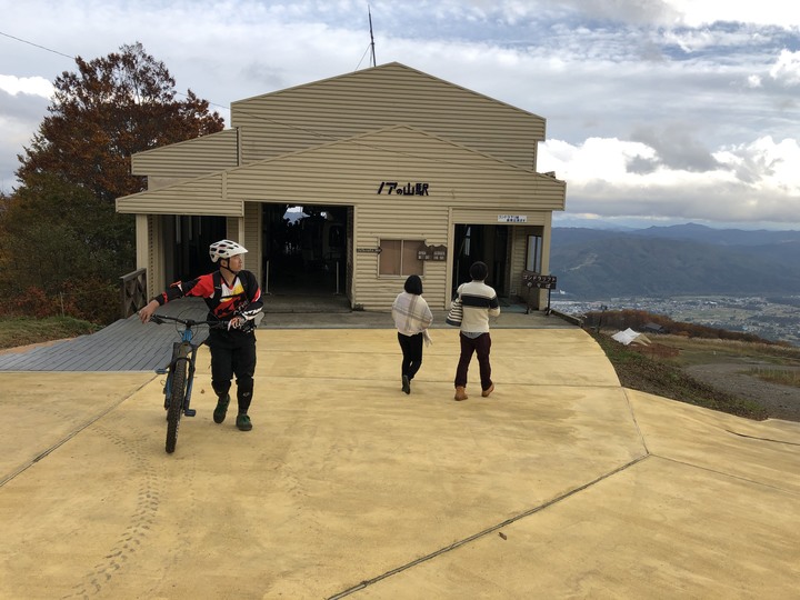 日本白馬 PMBIA 登山車教練證照考試與賞楓自由行