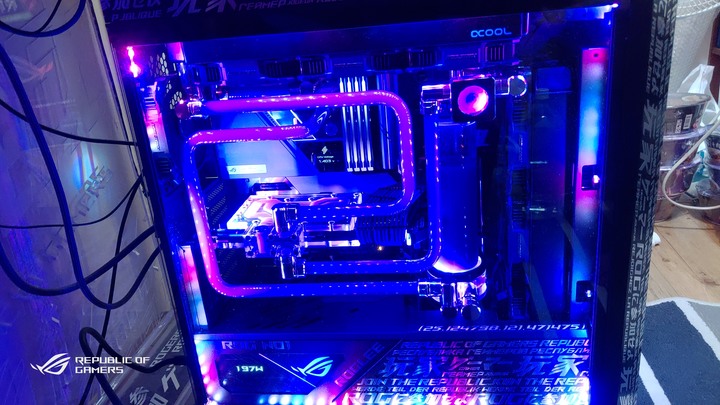 ROG & EKWB信仰電腦自組升級分享。