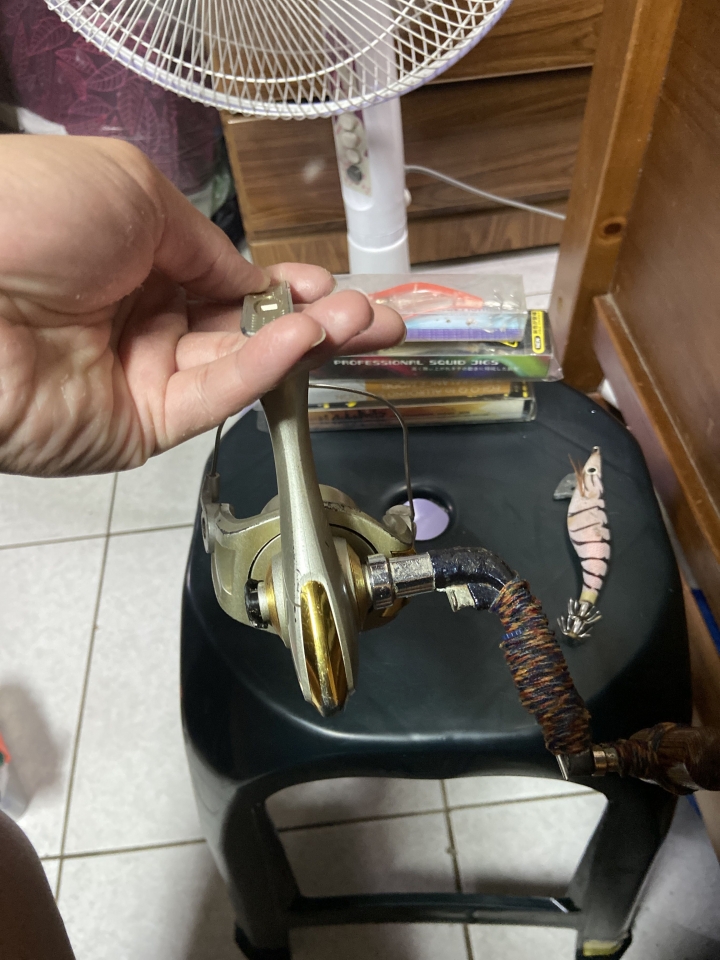 有人知道這是什麼牌子跟型號的捲線器嗎
