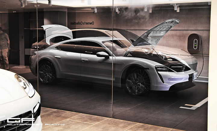 --跨界大蛙-- 保時捷 Porsche Cayenne Coupe 納豆灰 展間交車小記