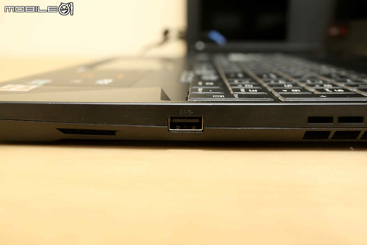 點我看大圖 還在苦等限組裝? 不如直接買 ASUS TUF FA506QM (R7-5800H+RTX3060)
