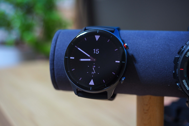 優雅氣度◇細緻如真 ｜ Amazfit GTR 2e 無邊際智慧手錶