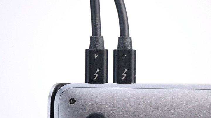 股票炒短線，USB-C 也能有短線！15cm 非認證線居然能啟動 Thunderbolt 裝置？noda 40Gbps 扁線