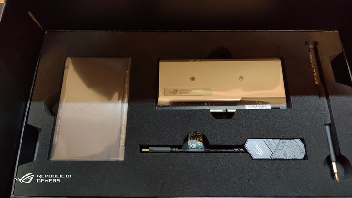 ROG & EKWB信仰電腦自組升級分享。