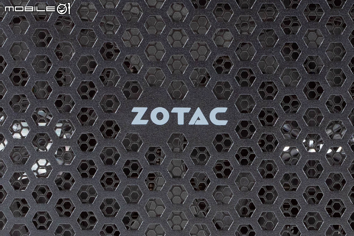 ZOTAC MAGNUS ONE 迷你電競主機開箱 在小機體內求取效能平衡點