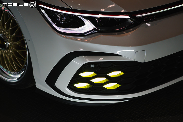 【海外新訊】金色BBS就是帥！美國VW推出八代Golf GTI BBS Concept！