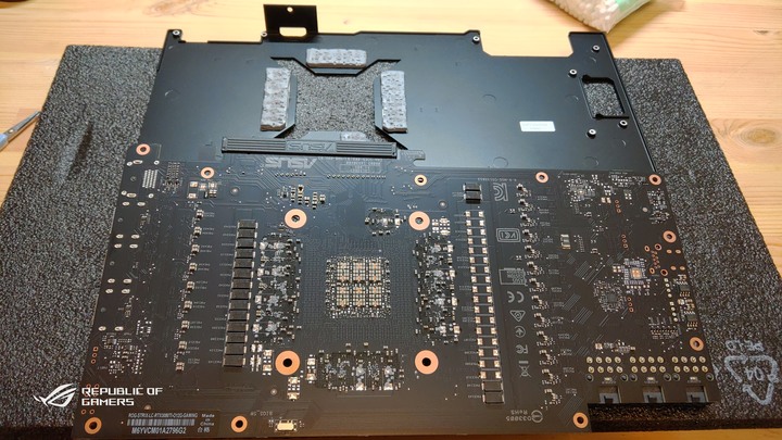 ROG & EKWB信仰電腦自組升級分享。