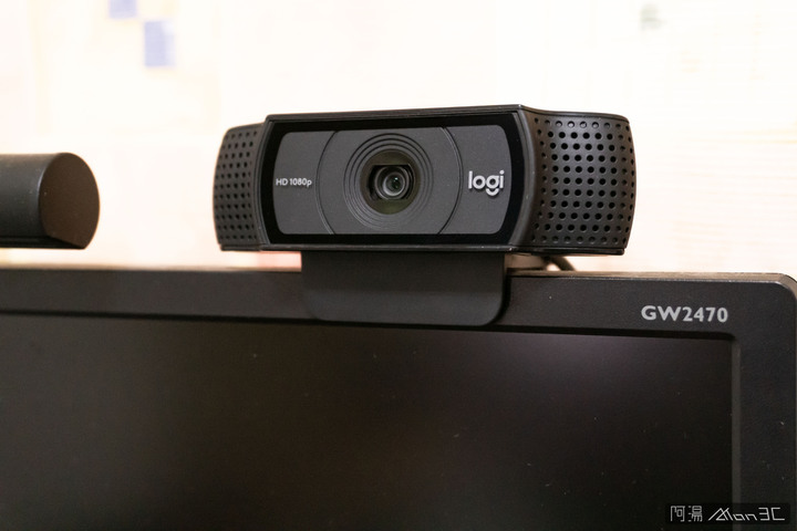 「開箱」Logitech 羅技 C920 Pro & C310 - 軟體功能相當方便