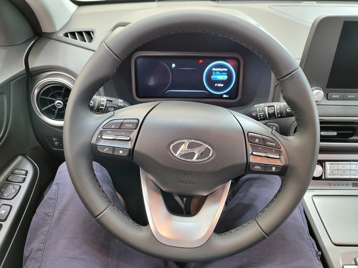 現代Kona Electric 最便宜的CUV電動車 靜態賞車