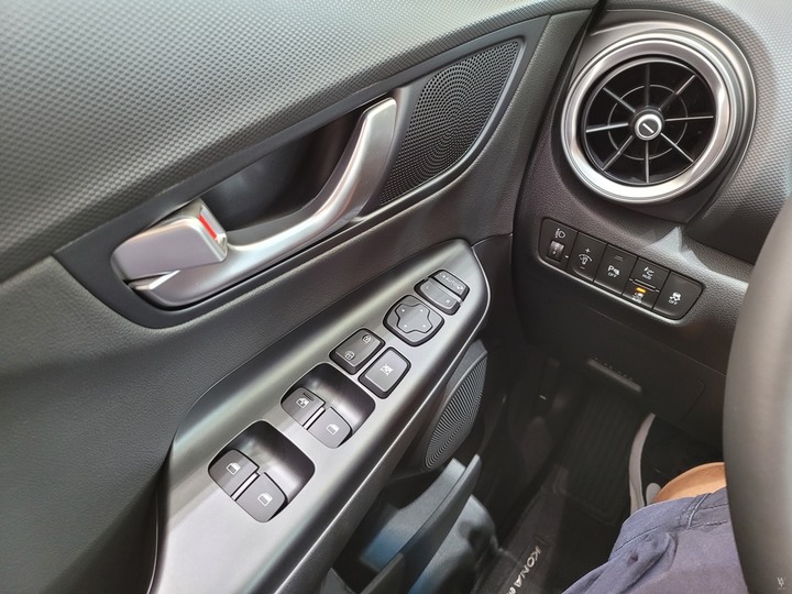 現代Kona Electric 最便宜的CUV電動車 靜態賞車