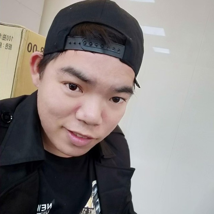 紳藍男性穿搭改造分享