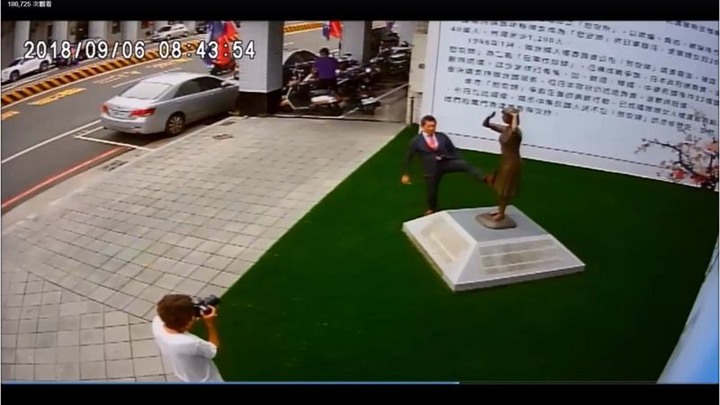 814慰安婦紀念日朱立倫：持續爭取遲到的正義(不知道817、1450、覺青怎看待怎回答)--可投票