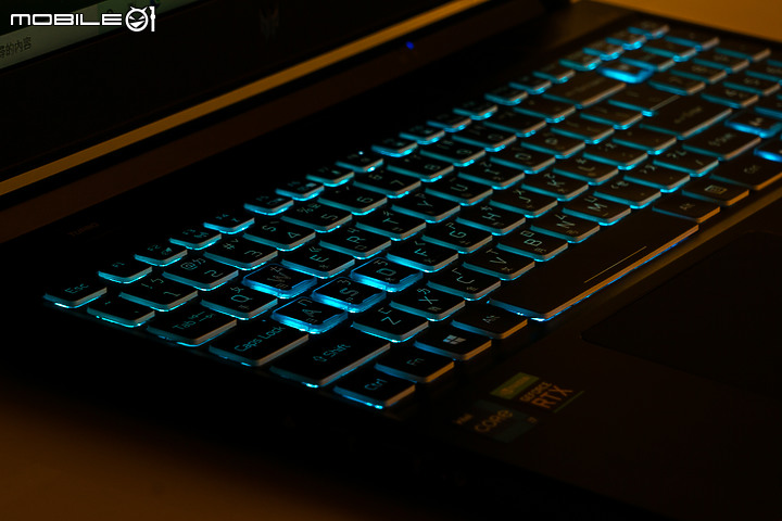 Acer Predator Helios 300 電競筆電 散熱出眾的 3A 遊戲利器！