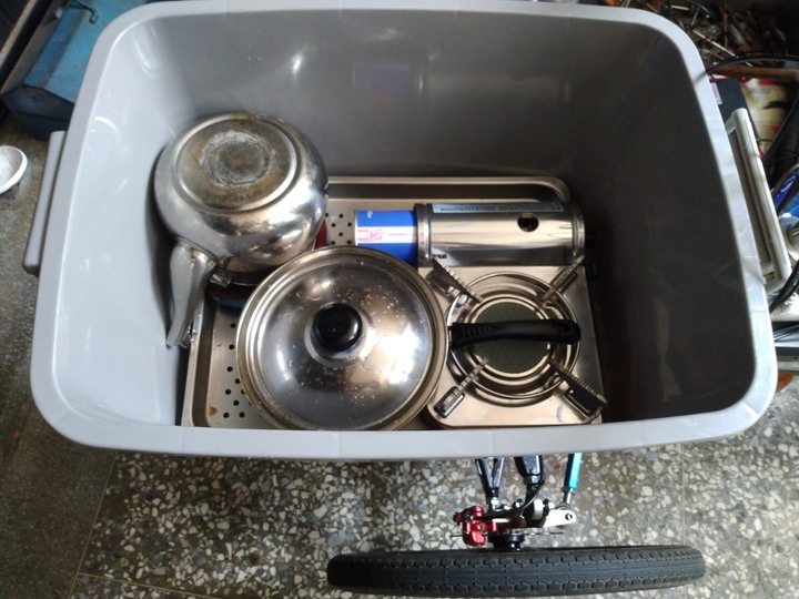 高度空間使用率,客貨車兒童座較佳位置