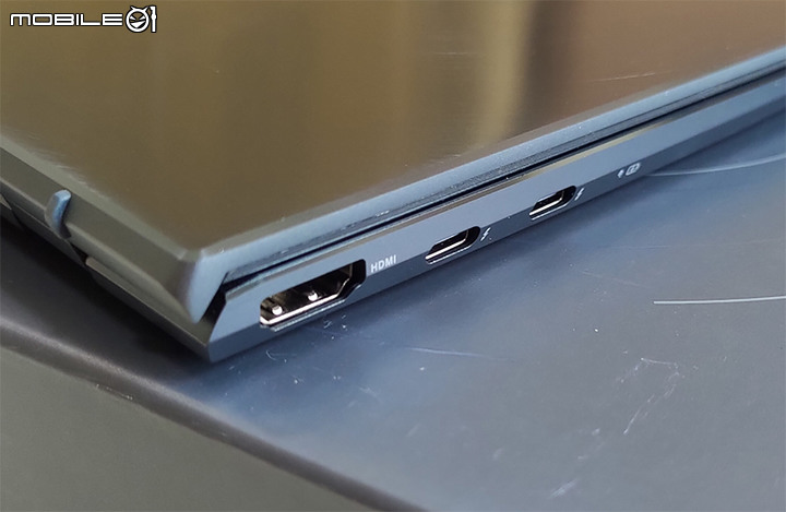 點我看大圖 【開箱】老爸工作機ZenBook UX425EA