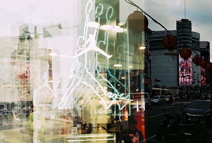 點我看大圖 將滿60歲的新玩具- Olympus PEN-D